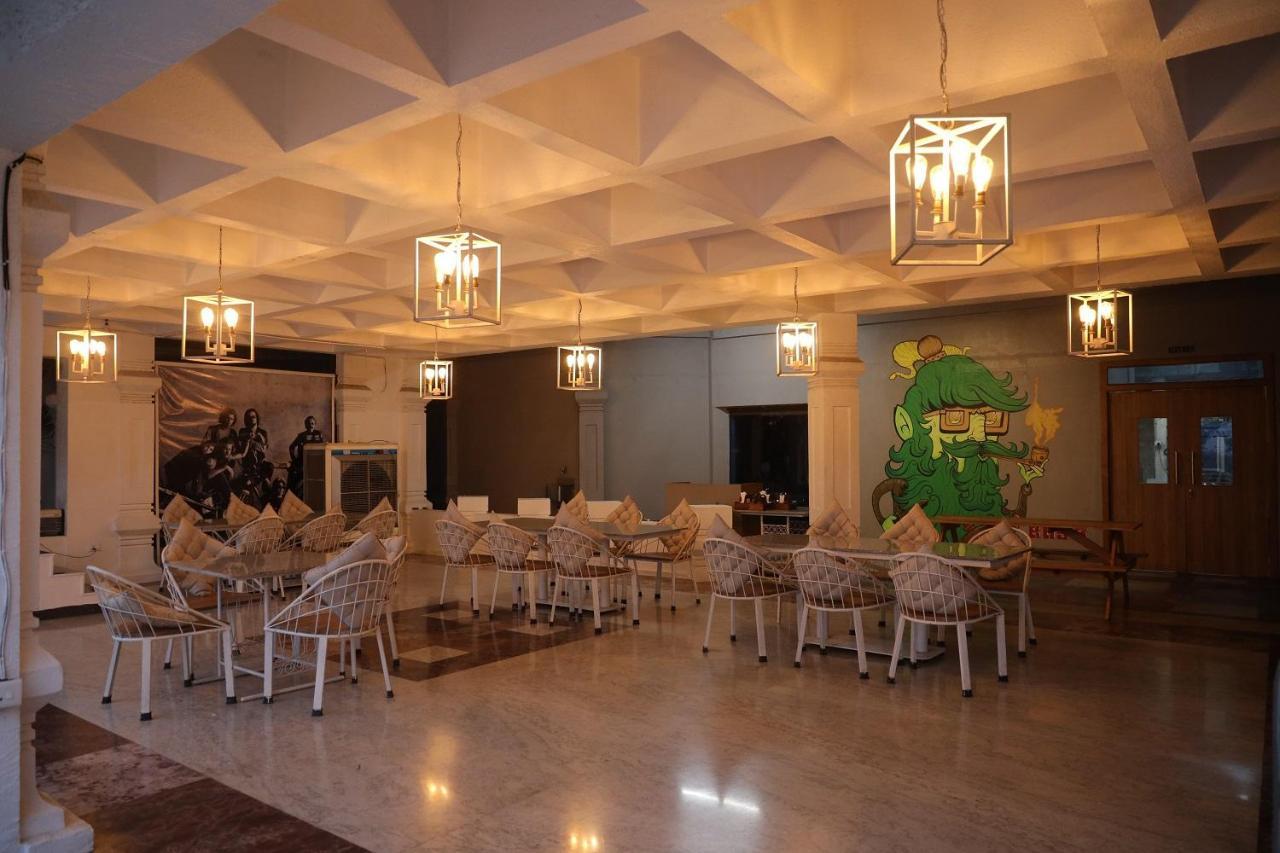 Hotel Fort28 นาคปุระ ภายนอก รูปภาพ